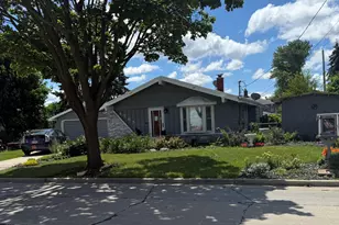4765 N 117th St, Wauwatosa, WI 53225 - Photo 2