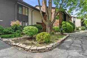2430 W Good Hope Rd, Glendale, WI 53209 - Photo 26