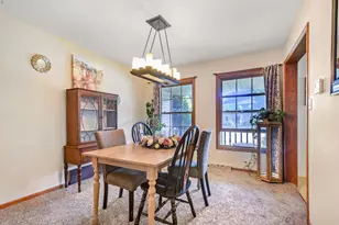 N172W20516 Hazelwood Ln, Jackson, WI 53037 - Photo 6