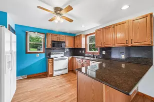 315 E Water St, Watertown, WI 53094 - Photo 12