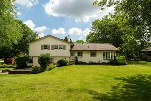 4514 Ridgecrest Dr, Racine, WI 53403 - Photo 2