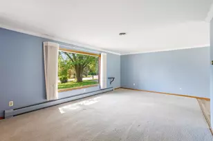 4514 Ridgecrest Dr, Racine, WI 53403 - Photo 4