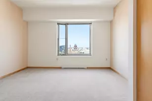 923 E Kilbourn Ave, Milwaukee, WI 53202 - Photo 26