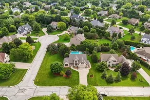 13600 W Eagle Trace, New Berlin, WI 53151 - Photo 36