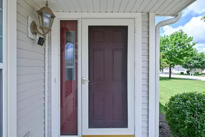 N57W24093 N Sycamore Cir, Sussex, WI 53089 - Photo 24