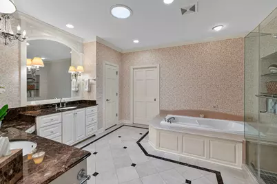 2053 W Hidden Reserve Cir, Mequon, WI 53092 - Photo 18