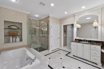 2053 W Hidden Reserve Cir, Mequon, WI 53092 - Photo 20