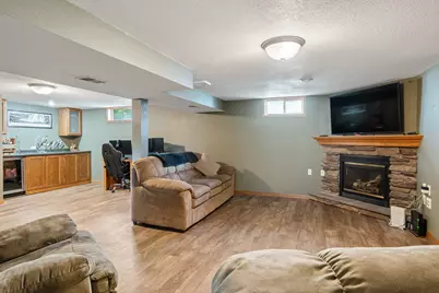 512  1st St, La Crescent, MN 55947 - Photo 12
