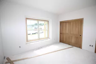 1302 W Kiddle Ln, Racine, WI 53182 - Photo 6