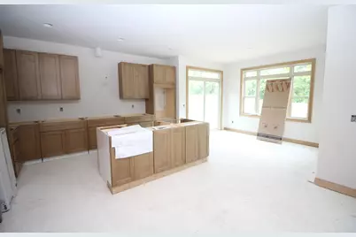 1302 W Kiddle Ln, Racine, WI 53182 - Photo 2