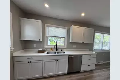 N92W17274  Forest Dr, Menomonee Falls, WI 53051 - Photo 18