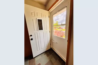 N92W17274  Forest Dr, Menomonee Falls, WI 53051 - Photo 8