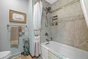 5442 Gallant Fox Ln, Racine, WI 53402 - Photo 22