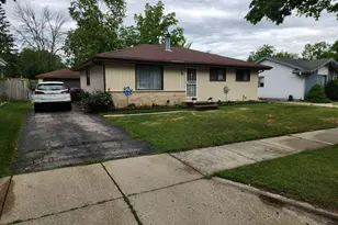 10409 W Villa Ave, Milwaukee, WI 53224 - Photo 2