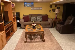 10409 W Villa Ave, Milwaukee, WI 53224 - Photo 20