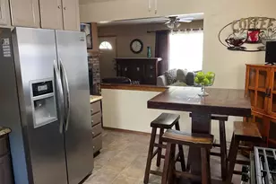 10409 W Villa Ave, Milwaukee, WI 53224 - Photo 8
