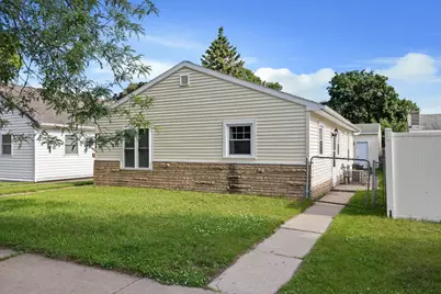 1409  Salem Rd, La Crosse, WI 54603 - Photo 2