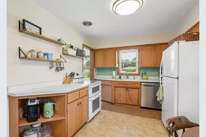 8045  17th Ave, Kenosha, WI 53143 - Photo 12