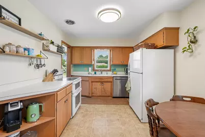 8045  17th Ave, Kenosha, WI 53143 - Photo 10