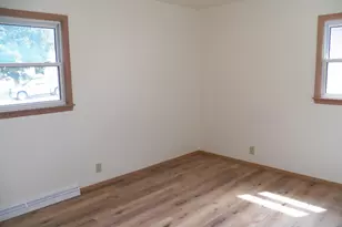 3609 Meadow Ln, Manitowoc, WI 54220 - Photo 4
