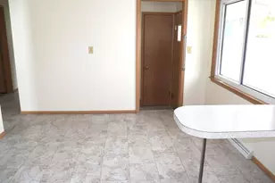 3609 Meadow Ln, Manitowoc, WI 54220 - Photo 6