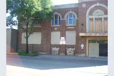 2617 W Fond Du Lac Ave, Milwaukee, WI 53206 - Photo 2