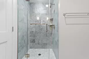 923 E Kilbourn Ave, Milwaukee, WI 53202 - Photo 80