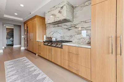 923 E Kilbourn Ave #1803, Milwaukee, WI 53202 - Photo 14