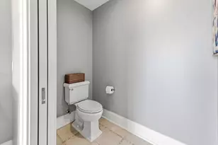 923 E Kilbourn Ave, Milwaukee, WI 53202 - Photo 68