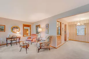 2450 W Wingate Ave, Glendale, WI 53209 - Photo 8