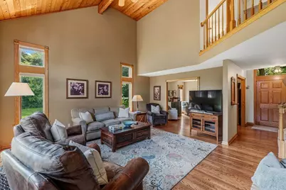 960 S Wayfare Trl, Summit, WI 53066 - Photo 6