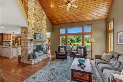 960 S Wayfare Trl, Summit, WI 53066 - Photo 2