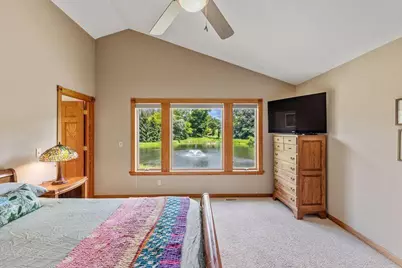 960 S Wayfare Trl, Summit, WI 53066 - Photo 20