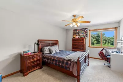 960 S Wayfare Trl, Summit, WI 53066 - Photo 24