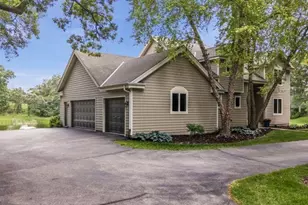960 S Wayfare Trl, Summit, WI 53066 - Photo 46