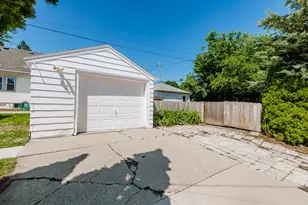 2320 N 68th St, Wauwatosa, WI 53213 - Photo 30