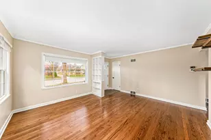 2320 N 68th St, Wauwatosa, WI 53213 - Photo 6