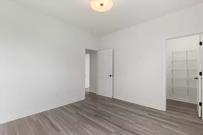 W251N2399  Valleyview Cir, Pewaukee, WI 53072 - Photo 18