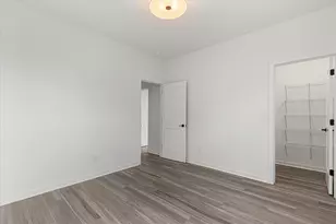 W251N2399 Valleyview Cir, Pewaukee, WI 53072 - Photo 18