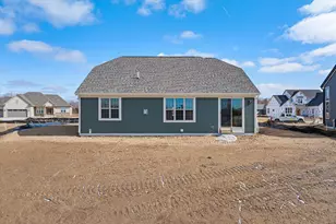 W251N2399 Valleyview Cir, Pewaukee, WI 53072 - Photo 22