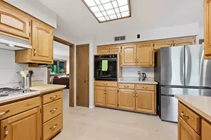 6211 Fisher Ln, Greendale, WI 53129 - Photo 12