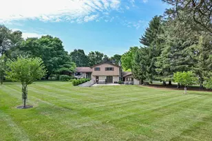 6211 Fisher Ln, Greendale, WI 53129 - Photo 40
