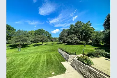 6211  Fisher Ln, Greendale, WI 53129 - Photo 22