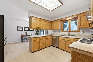 6211 Fisher Ln, Greendale, WI 53129 - Photo 10