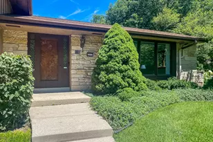 6211 Fisher Ln, Greendale, WI 53129 - Photo 2