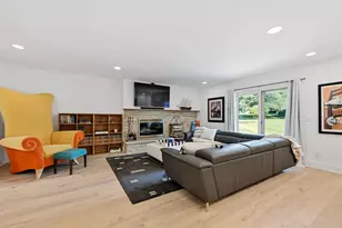 6211 Fisher Ln, Greendale, WI 53129 - Photo 24