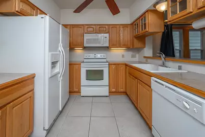 1432 S 78th St, West Allis, WI 53214 - Photo 6