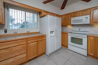 1432 S 78th St, West Allis, WI 53214 - Photo 4