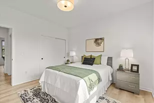 W251N2413 Valleyview Cir, Pewaukee, WI 53072 - Photo 20