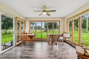926 Parkview Ln, Mukwonago, WI 53149 - Photo 8
